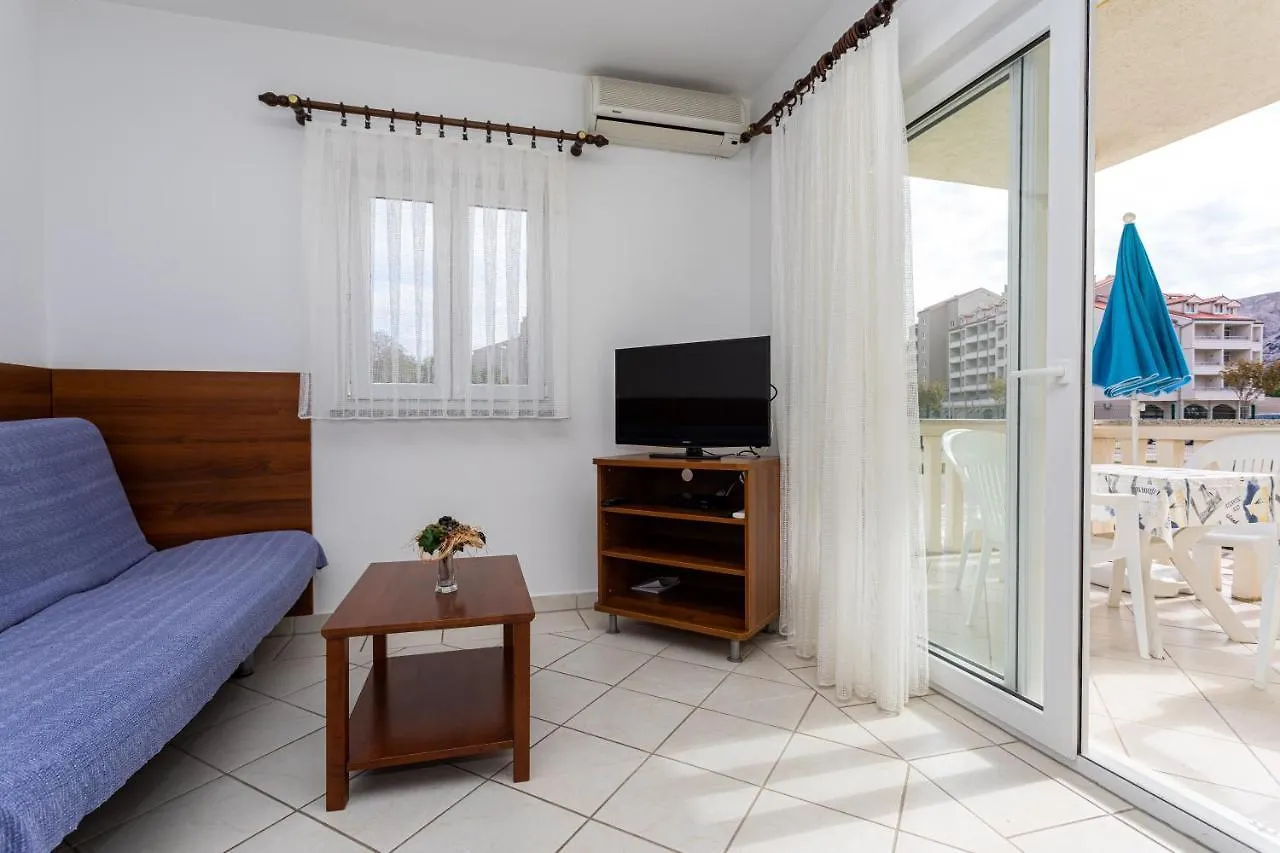 Apartments Crnekovic II Popa Dorcica Baska  Croatia